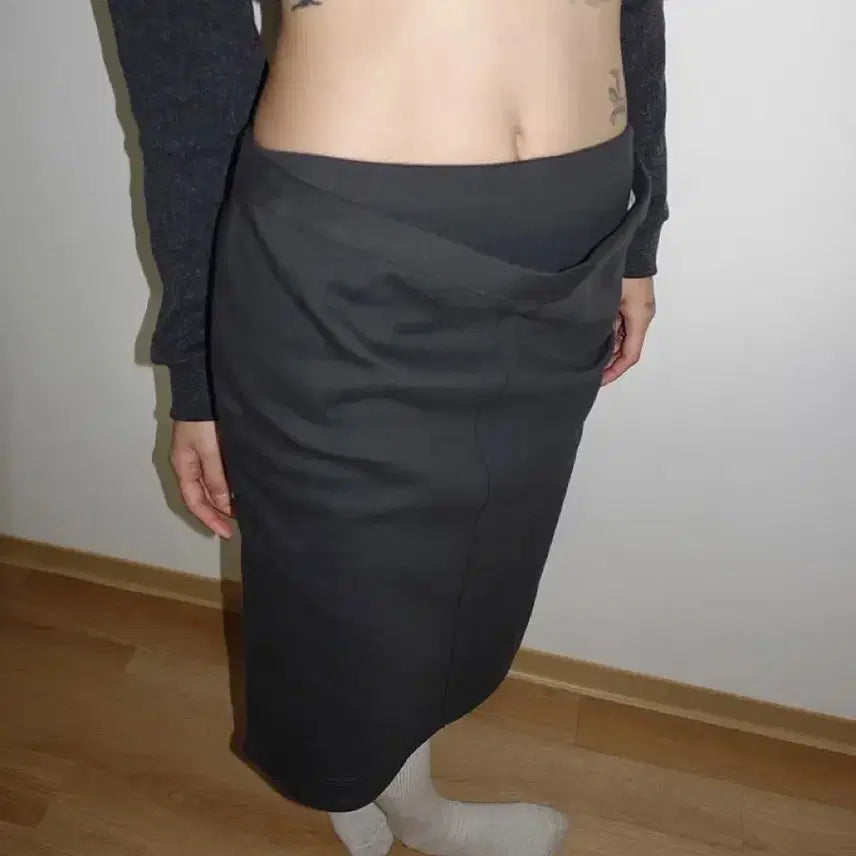 [BUNJANG] The Effel Double Layered Midi Skirt Charcoal / 더에펠 더블 레이어드 미디스커트 차콜