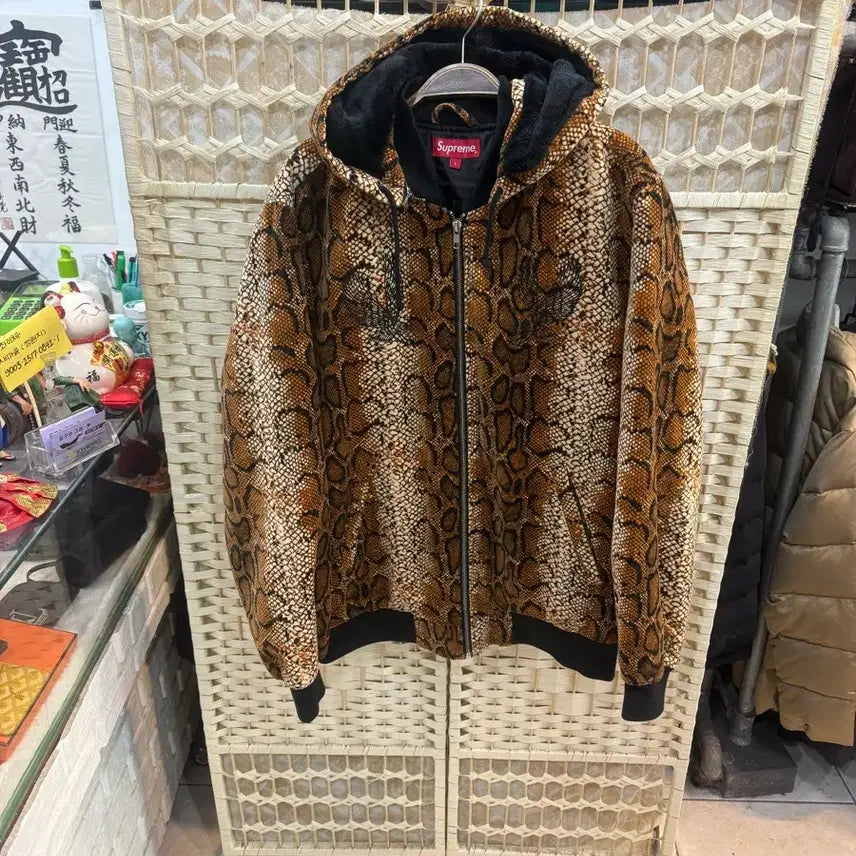 [BUNJANG] Supreme 14SS Snakeskin Hooded Bomber Jacket / 100/14ss 정품 슈프림 스네이크스킨 후드 붐버자켓 팝니다