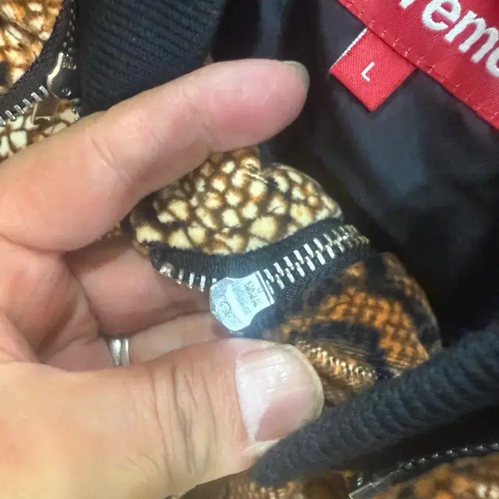 [BUNJANG] Supreme 14SS Snakeskin Hooded Bomber Jacket / 100/14ss 정품 슈프림 스네이크스킨 후드 붐버자켓 팝니다