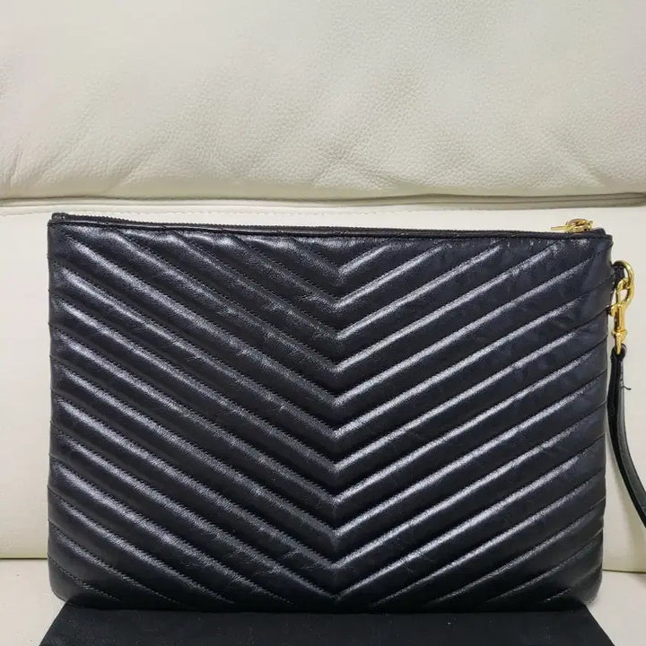 [BUNJANG] Saint Laurent Matelassé Clutch Bag Medium / 생로랑 마틀라세 클러치백 미듐 정품