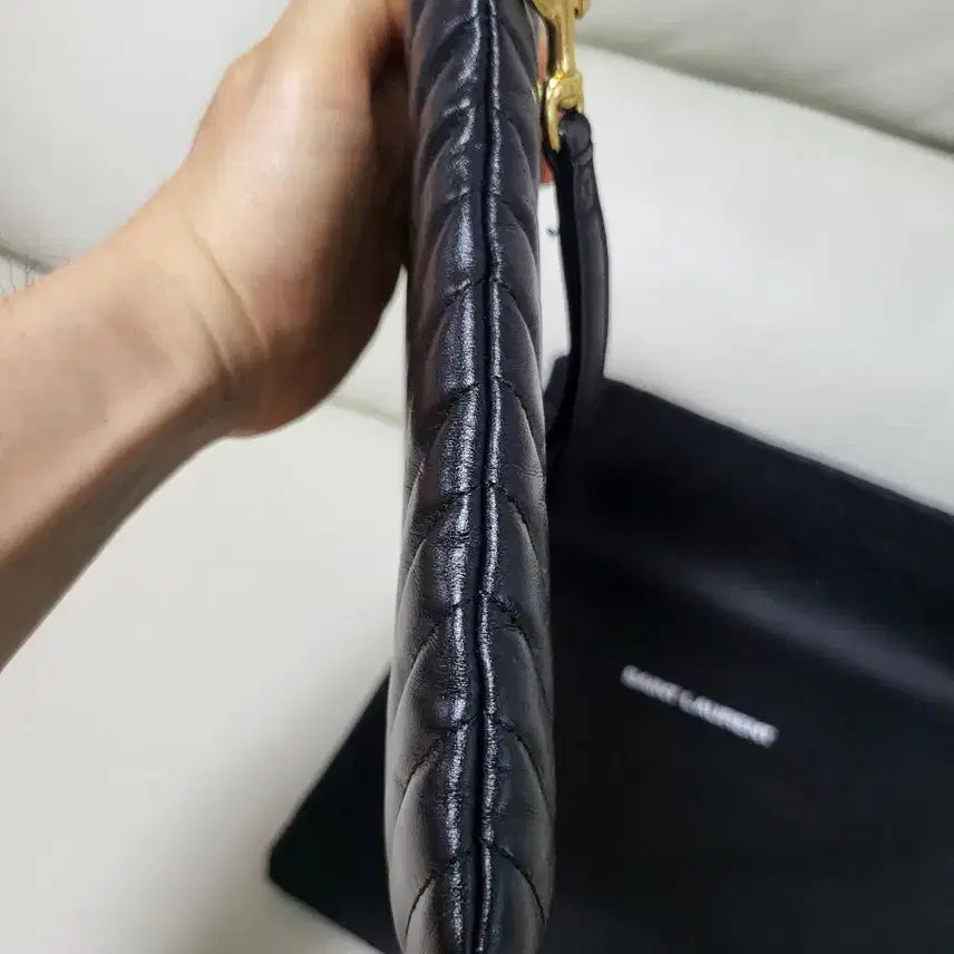 [BUNJANG] Saint Laurent Matelassé Clutch Bag Medium / 생로랑 마틀라세 클러치백 미듐 정품