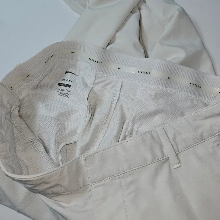 [SOLD OUT] 나이키 골프 기능성 베이퍼 슬랙스 팬츠 바지 골프웨어 스우시 32