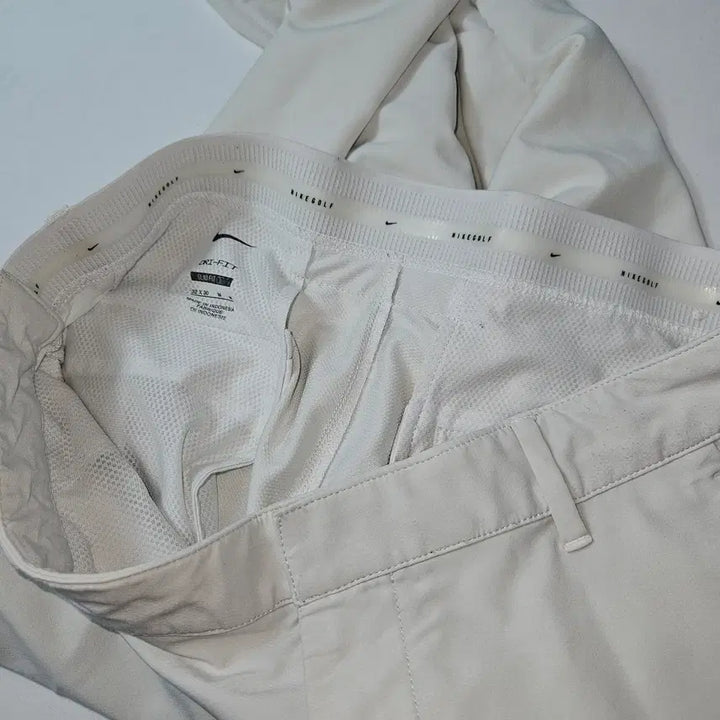 [SOLD OUT] 나이키 골프 기능성 베이퍼 슬랙스 팬츠 바지 골프웨어 스우시 32