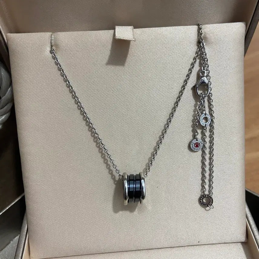 [BUNJANG] Bvlgari B.Zero1 Black Pendant Necklace / 불가리 비제로원 블랙 펜던트 목걸이