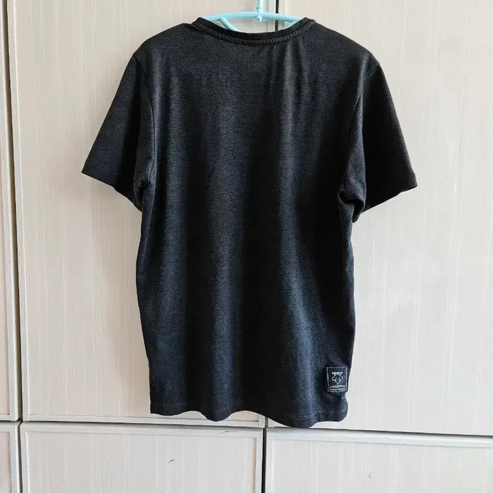 [BUNJANG] Descente Short Sleeve T-Shirt Size 100 / 데상트 반팔100