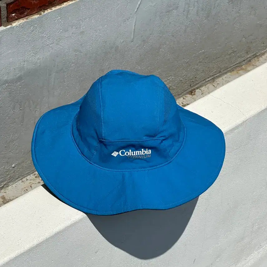 [BUNJANG] Columbia Logo Blue Boonie Hat / [M-L] 컬럼비아 로고 블루 정글모 부니햇 모자