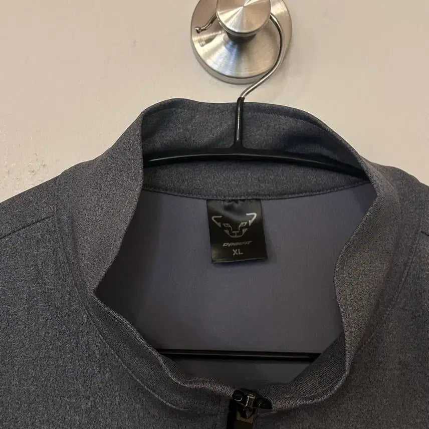 [BUNJANG] Dynafit Training Jacket XL Grey / 다이나핏 트레이닝 자켓 XL 그레이