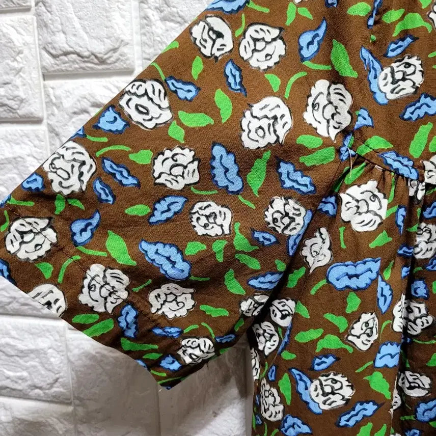 [BUNJANG] Hippe Story Flower Pattern Cotton Short-Sleeve Blouse / hippe story 플라워 패턴 면반팔 블라우스