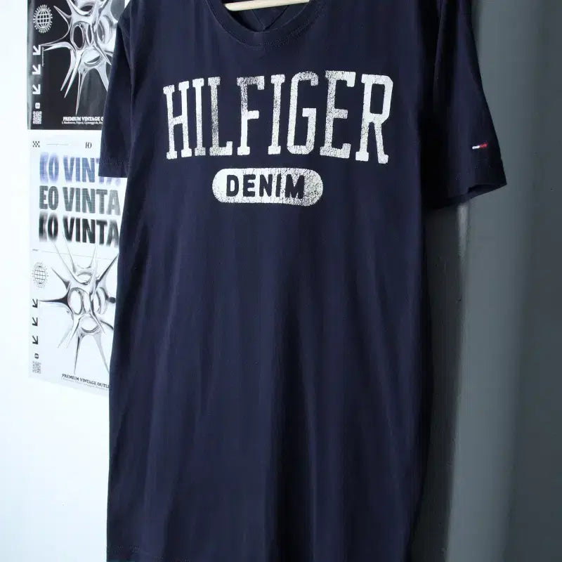 [BUNJANG] Tommy Hilfiger Big Logo T-Shirt Navy (L-XL) / (L-XL) 타미힐피거 반팔 티셔츠 빅로고 네이비 에이징-18662