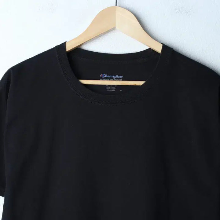 [BUNJANG] Champion Plain Black T-Shirt / (M-L) 챔피온 반팔 티셔츠 무지 블랙 올드스쿨-18663
