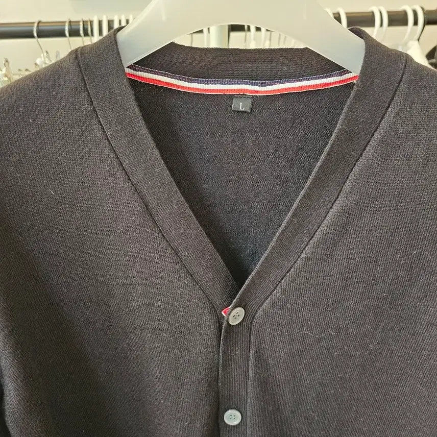 [BUNJANG] Black Three-Stripe Armband Cardigan L / 블랙 삼선 완장 가디건 L