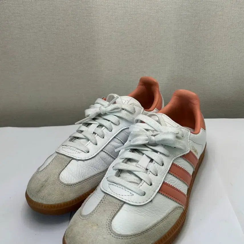 [BUNJANG] Adidas Samba OG White Coral Sneakers / 아디다스 삼바 OG 화이트 코랄(255)