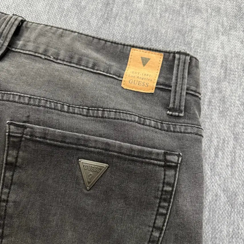 [SOLD OUT] 31 게스 흑청바지