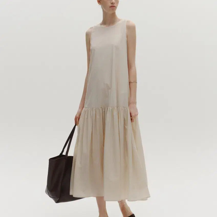 [BUNJANG] Sies Ruffleneck Maxi Dress Cream / 시에 러플 헴 맥시 드레스 크림