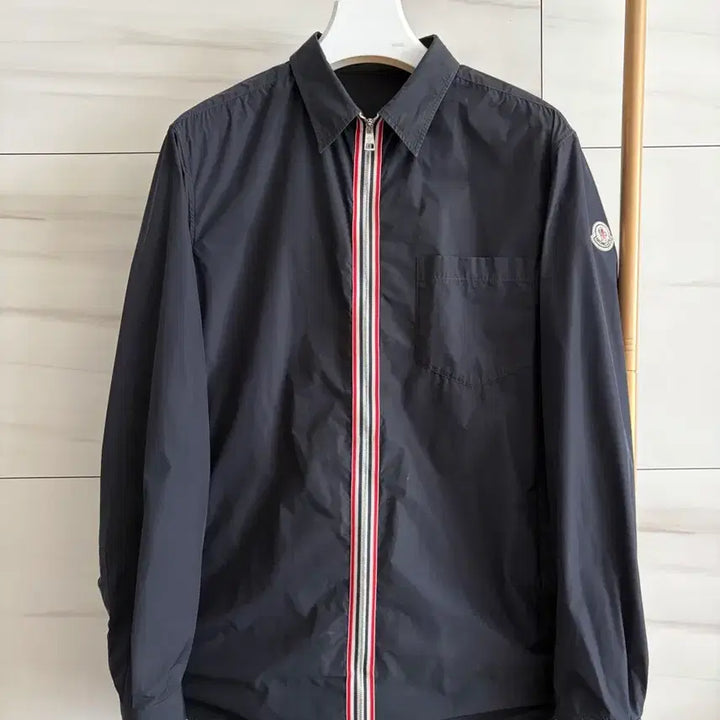 [BUNJANG] Moncler Maxville Jacket with Applique Patch / [정품] 몽클레어 맥스빌 와펜 패치 바람막이 자켓