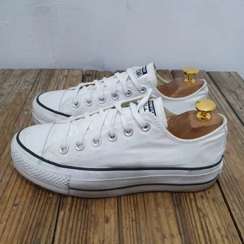 [BUNJANG] Converse Platform Low Sneakers White / 컨버스 플랫폼 로우 스니커즈 화이트 (245MM)