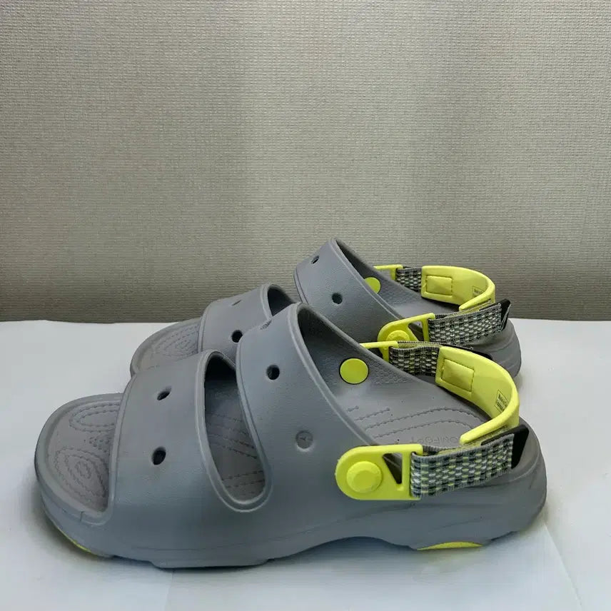 [BUNJANG] Crocs Classic All Terrain Sandals (250) / 크록스 클래식 올터레인 샌들(250)