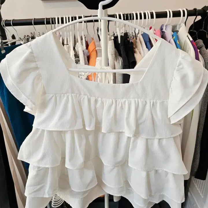 [BUNJANG] White Frill Blouse Square Neck Size 55 / 화이트 프릴 블라우스 스퀘어넥 55사이즈