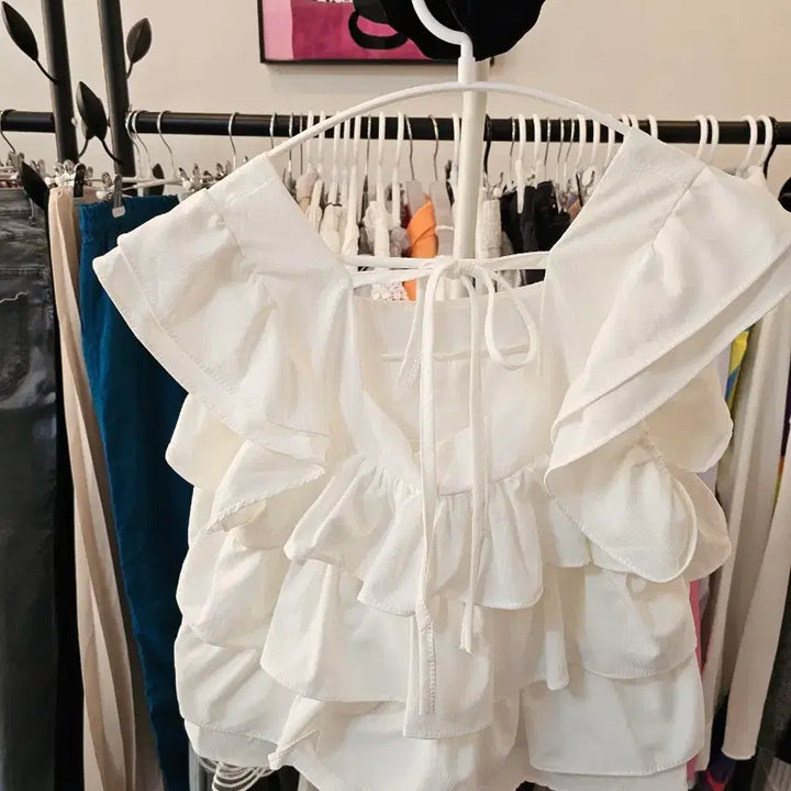 [BUNJANG] White Frill Blouse Square Neck Size 55 / 화이트 프릴 블라우스 스퀘어넥 55사이즈