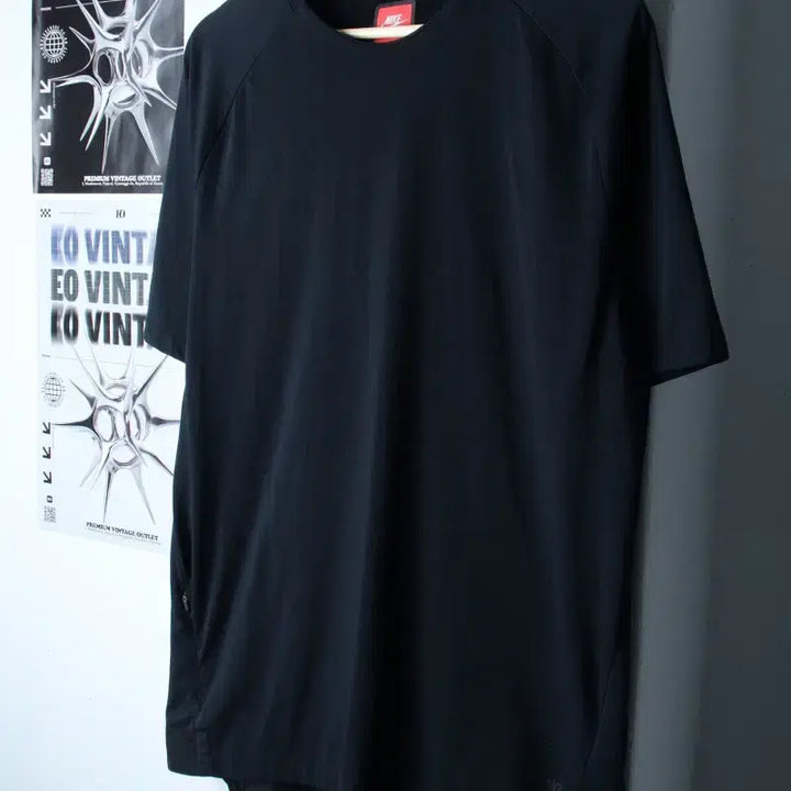 [BUNJANG] Nike Tech Pack T-Shirt Black (L-XL) / (L-XL) 나이키 반팔 티셔츠 테크팩 블랙 유니크-18670