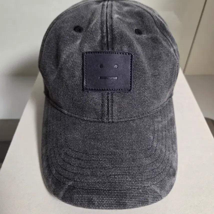 [BUNJANG] Acne Studios Grey Washed Emoji Baseball Cap / 아크네스튜디오 그레이 워싱 이모지 볼캡