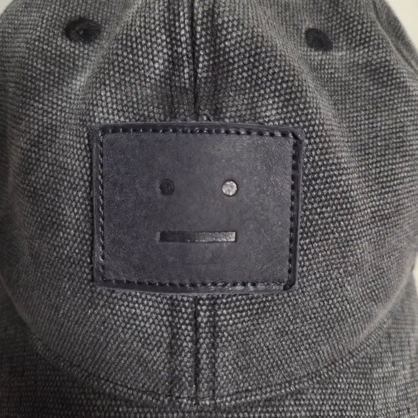 [BUNJANG] Acne Studios Grey Washed Emoji Baseball Cap / 아크네스튜디오 그레이 워싱 이모지 볼캡