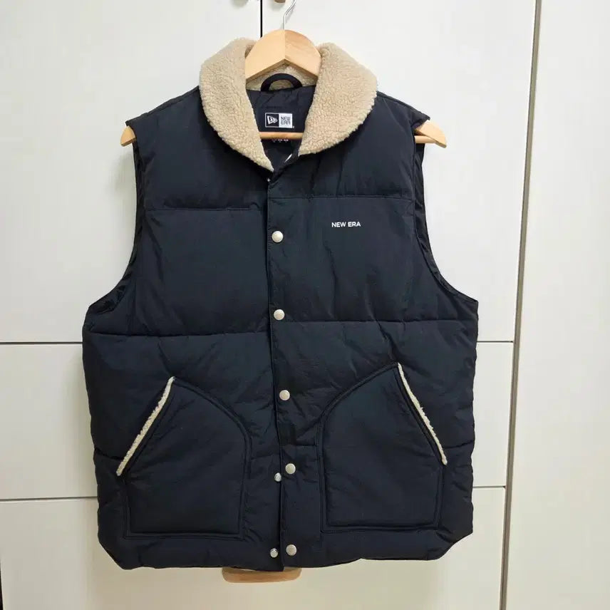 [BUNJANG] New Era Midnight Navy Padded Vest (Size M) / (실착3회) 뉴에라 미드나잇네이비 패딩조끼 베스트 95 M