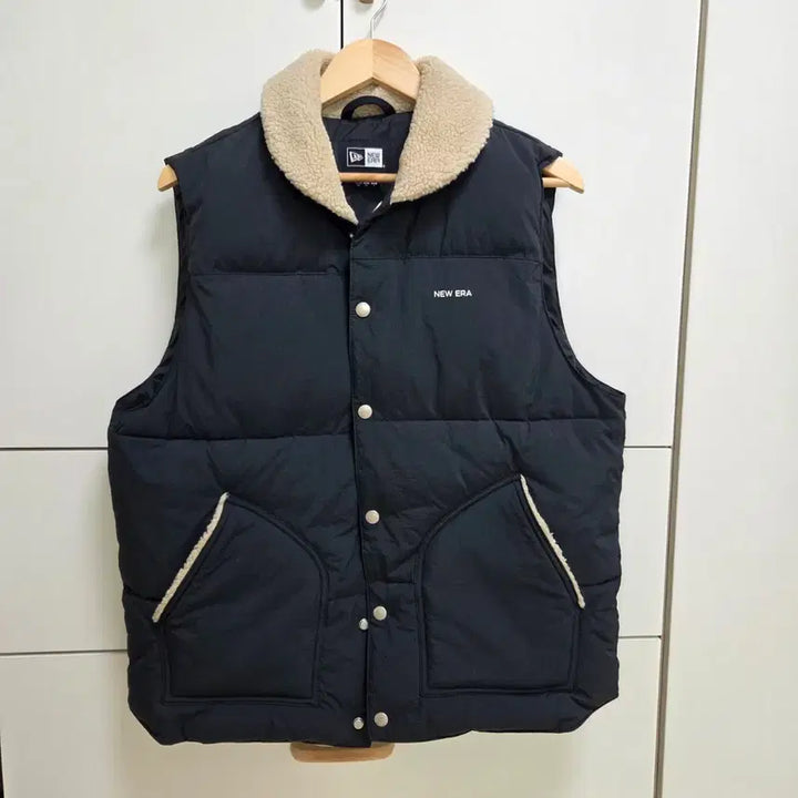 [BUNJANG] New Era Midnight Navy Padded Vest (Size M) / (실착3회) 뉴에라 미드나잇네이비 패딩조끼 베스트 95 M