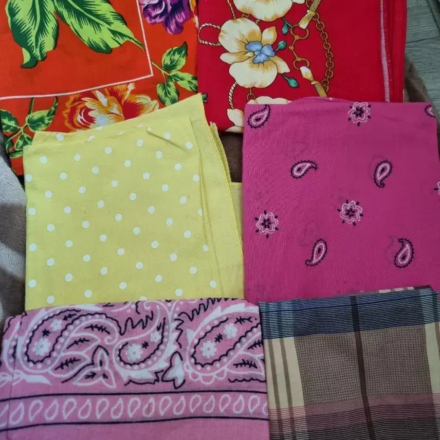 [BUNJANG] Assorted Patterned Scarves and Handkerchiefs / 패턴 스카프/손수건 모음