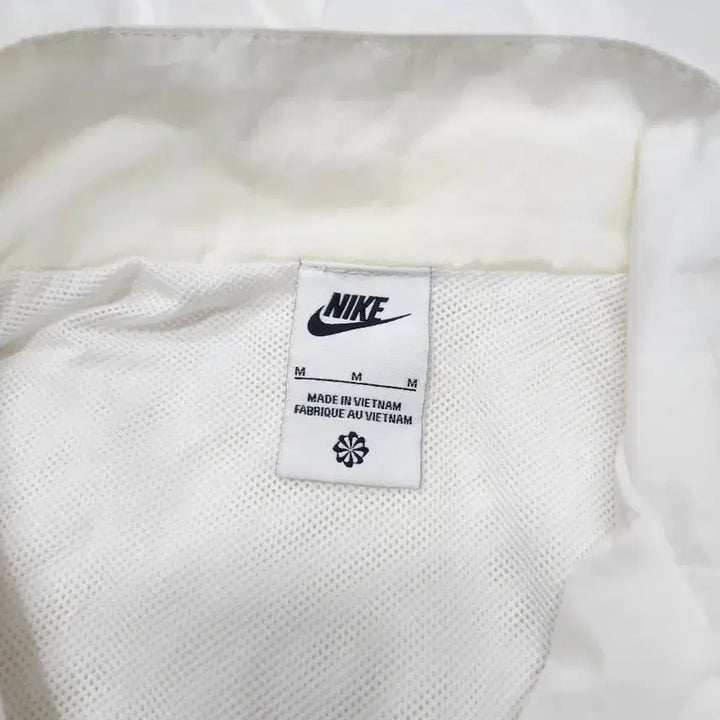 [BUNJANG] Nike White Windbreaker Jacket / 나이키 화이트 바람막이 자켓