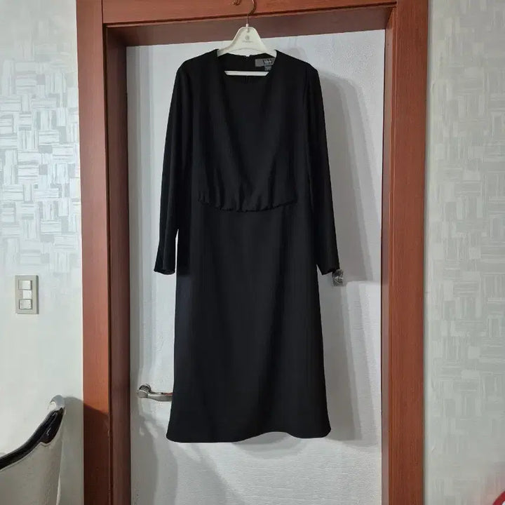 [BUNJANG] Vera Wang Black Long Sleeve Dress / 베라왕 블랙 긴팔 원피스
