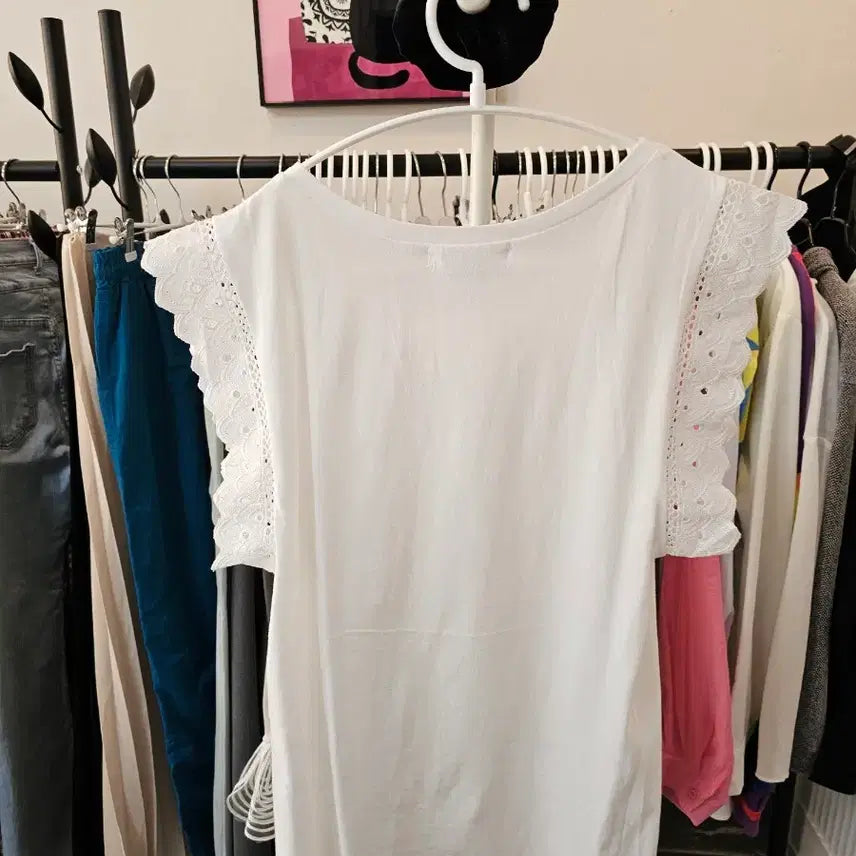 [BUNJANG] Miss Hong White Lace Short-Sleeve T-Shirt / 미스홍 화이트 레이스 반팔 티셔츠