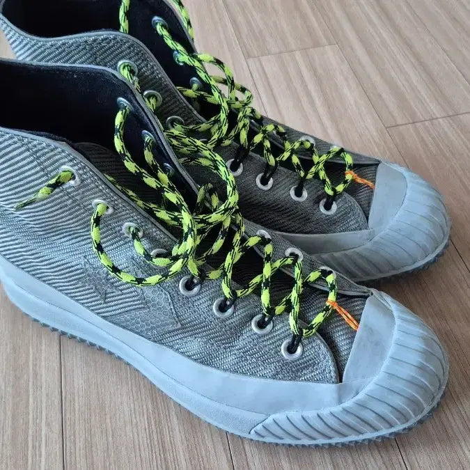 [BUNJANG] Converse High Top Sneakers 270mm Water-Resistant / 컨버스 하이탑 스니커즈
