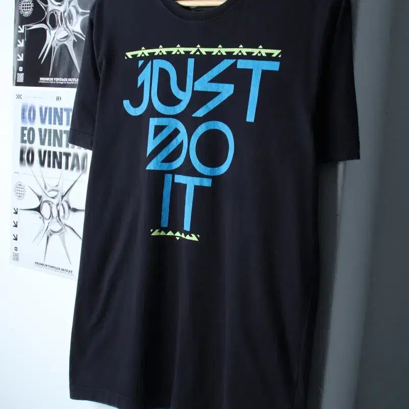 [BUNJANG] Nike T-Shirt Big Printing Aging Old School (L-XL) / (L-XL) 나이키 반팔 티셔츠 빅프린팅 에이징 올드스쿨-18675