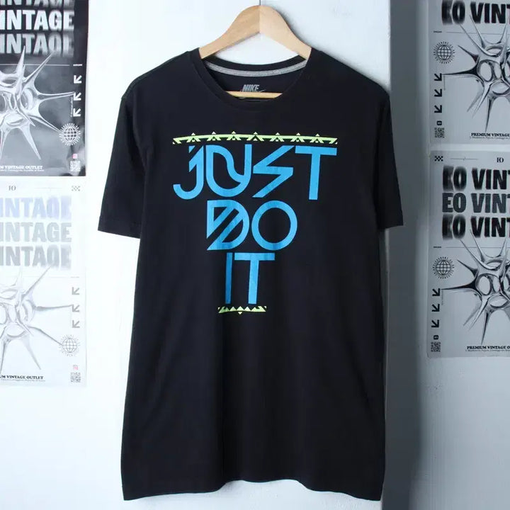 [BUNJANG] Nike T-Shirt Big Printing Aging Old School (L-XL) / (L-XL) 나이키 반팔 티셔츠 빅프린팅 에이징 올드스쿨-18675