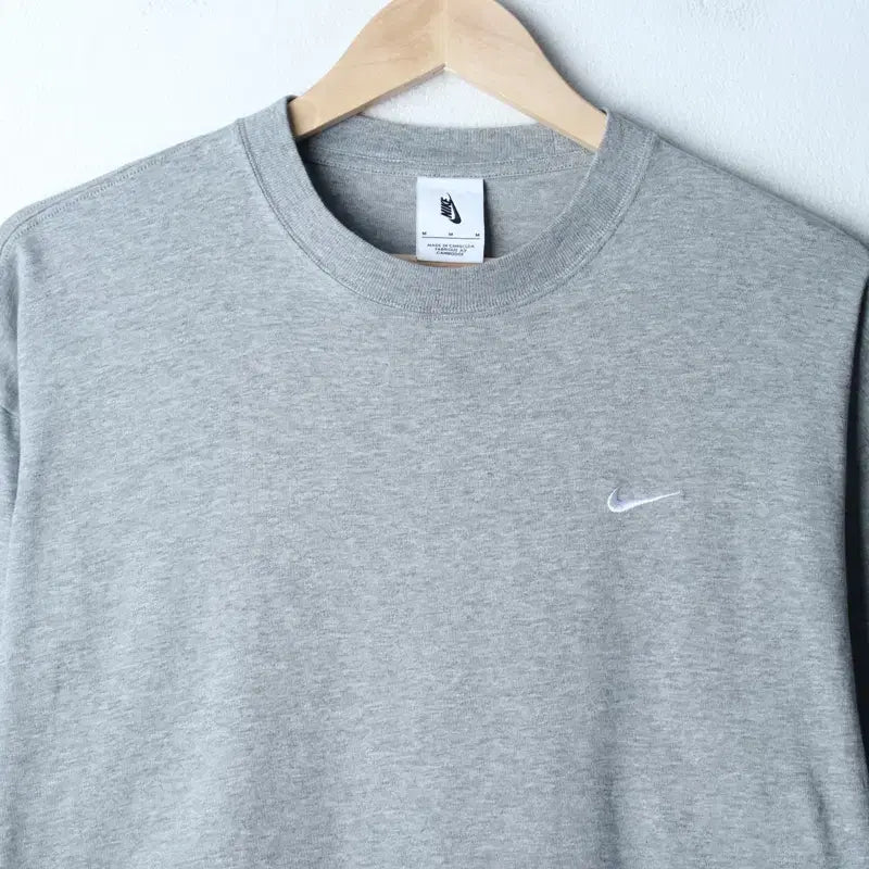 [BUNJANG] Nike Swoosh T-Shirt Grey / (M-L) 나이키 반팔 티셔츠 스우시 그레이 올드스쿨-18676