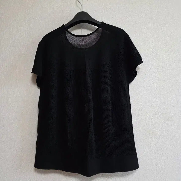 [BUNJANG] LBL Round Neck Knit Short Sleeve T-Shirt / LBL블랙