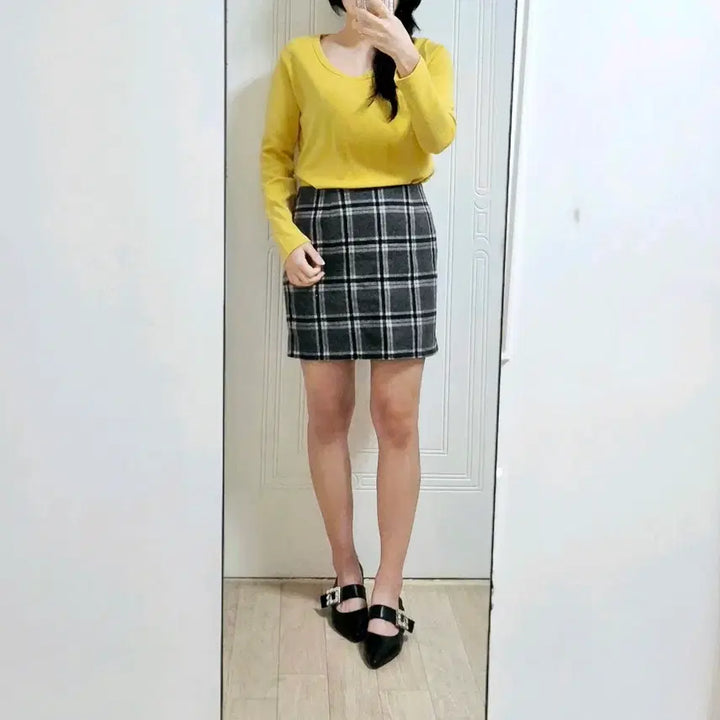 [BUNJANG] Mustard Wool Knit Top &amp; Check Mini Skirt Two-Piece Set / 머스타드 울원단 니트+옆지퍼 체크 미니스커트 투피스 코디세트