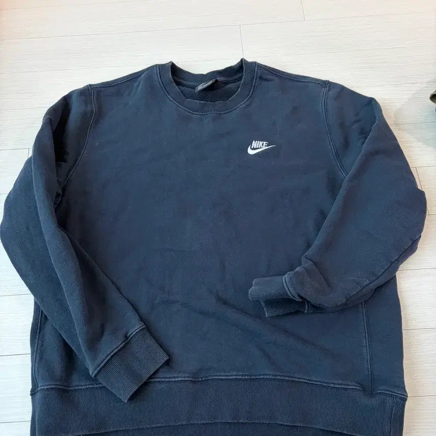 [BUNJANG] Nike Navy Sweatshirt / 나이키 네이비색상 맨투맨