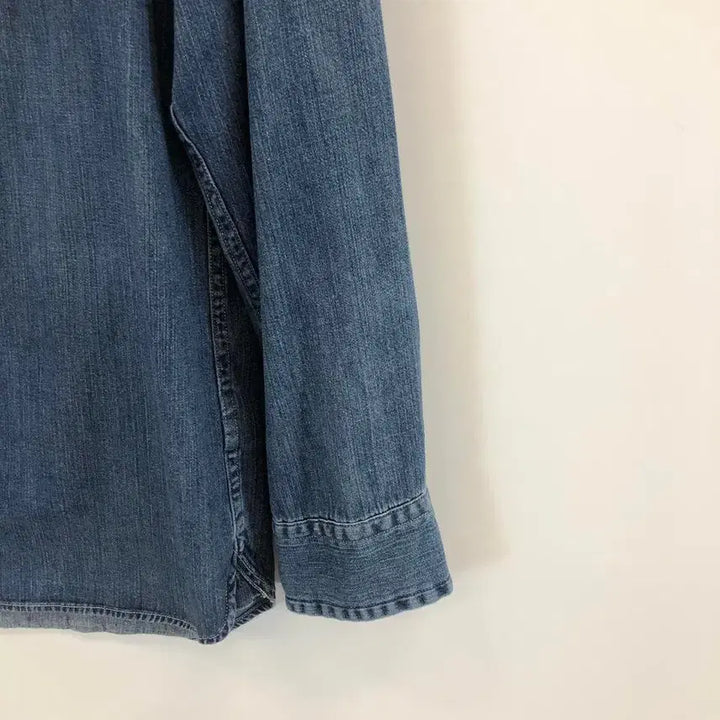 [BUNJANG] Uniqlo Chambray Shirt M / 유니클로 샴브레이 셔츠 M
