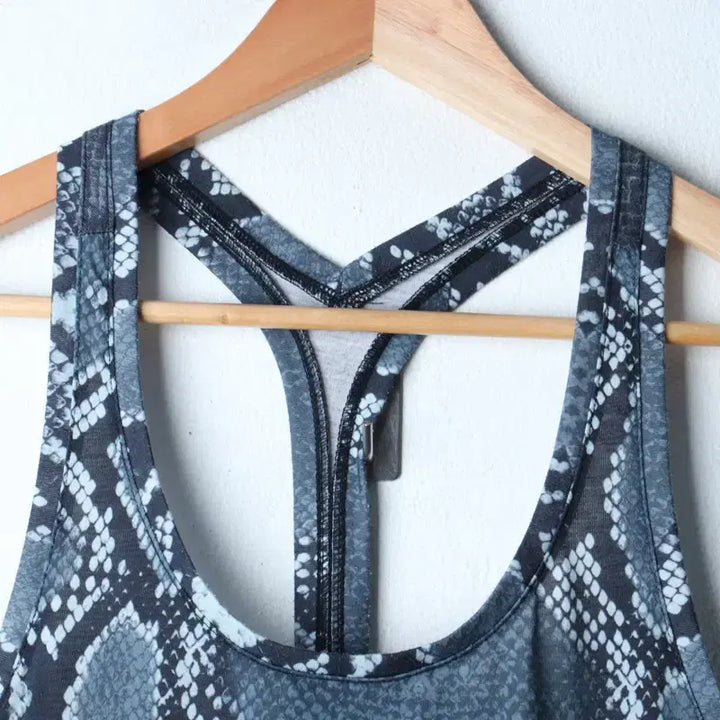 [BUNJANG] Adidas Limited Edition Performance Sleeveless T-Shirt / (S-M) 아디다스 반팔 티셔츠 민소매 기능성 뱀피 한정판-1867A