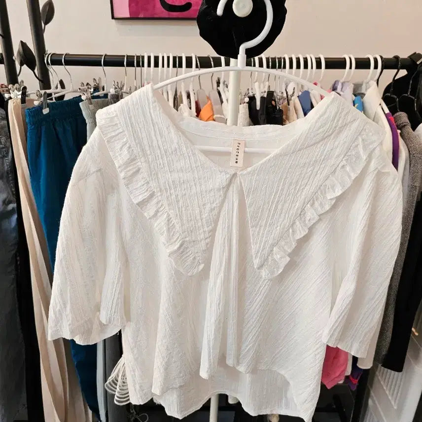 [BUNJANG] White Frill Blouse - 5-Length Sleeve / 화이트 프릴 블라우스 5부