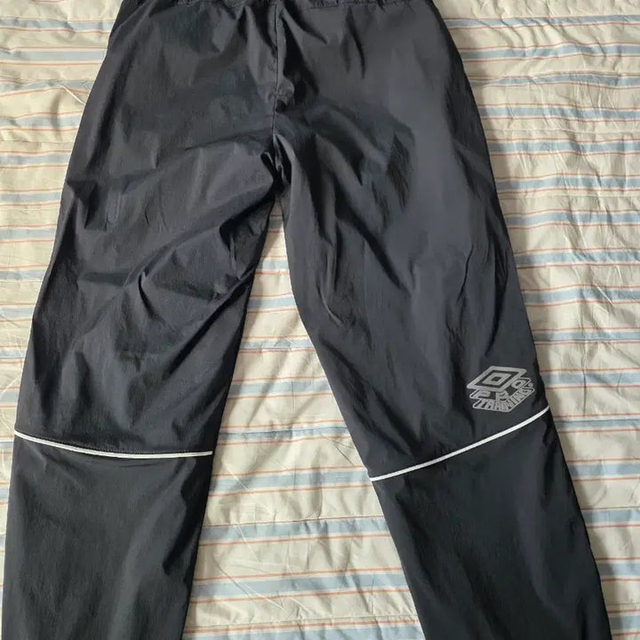 [BUNJANG] Umbro Pro Training Jogger Pants (Size 80) / (L)엄브로 프로 트레이닝 조거 팬츠