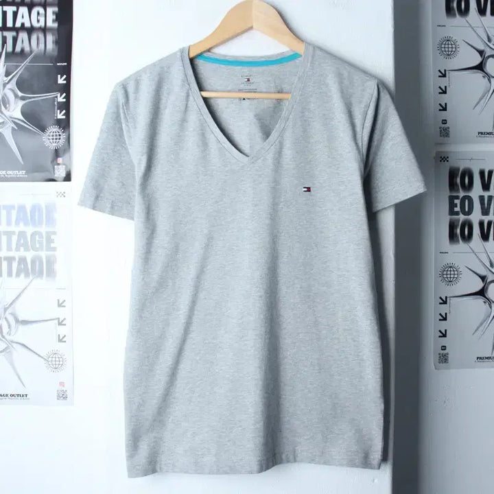 [BUNJANG] Tommy Hilfiger V-Neck Basic T-Shirt - Gray / (S-M) 타미힐피거 반팔 티셔츠 브이넥 그레이 기본-18682