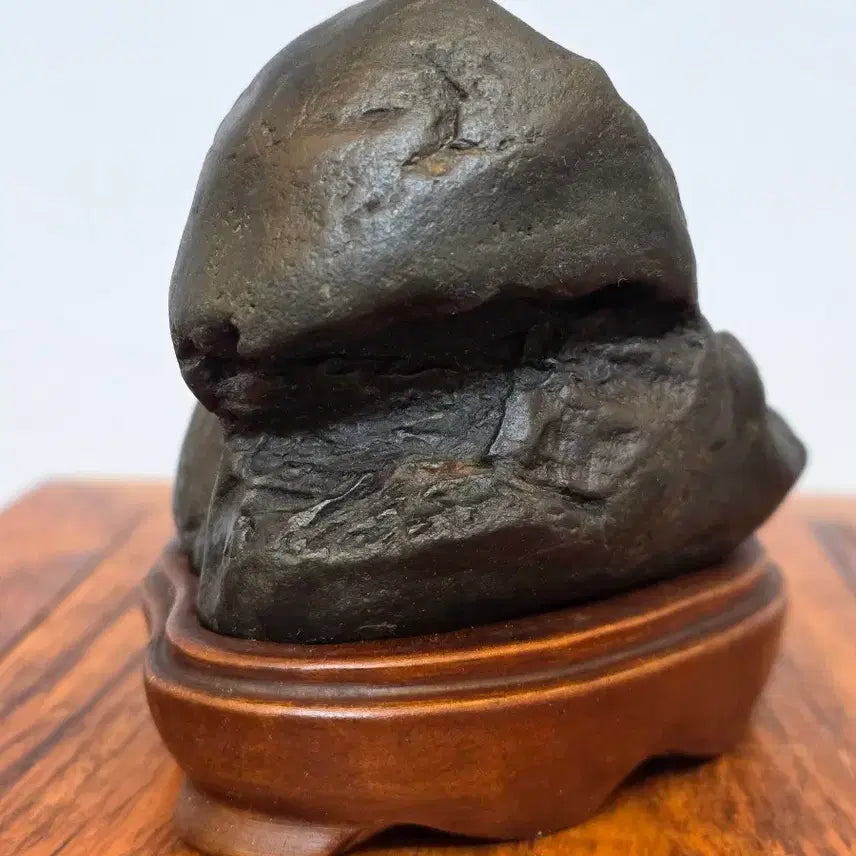 [BUNJANG] Namhangang Stone with Deep Fissures / 260501  깊은 패임 변화가 좋은 남한강 수석 팝니다