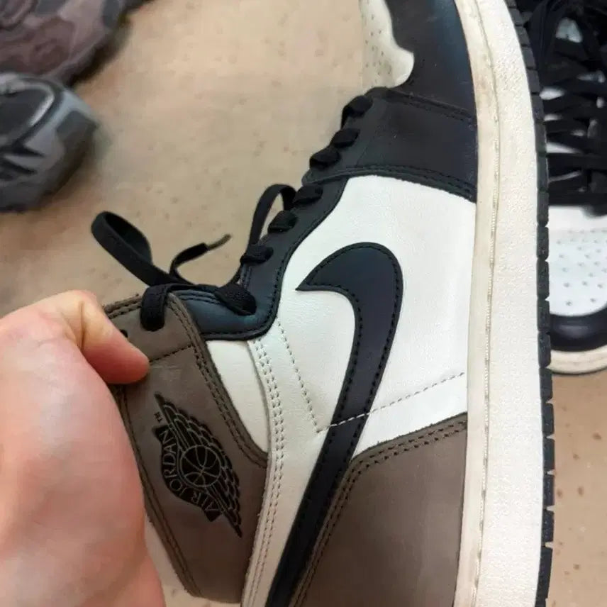 [BUNJANG] Air Jordan 1 High OG "Black Mocha" / 조던 하이 블랙모카