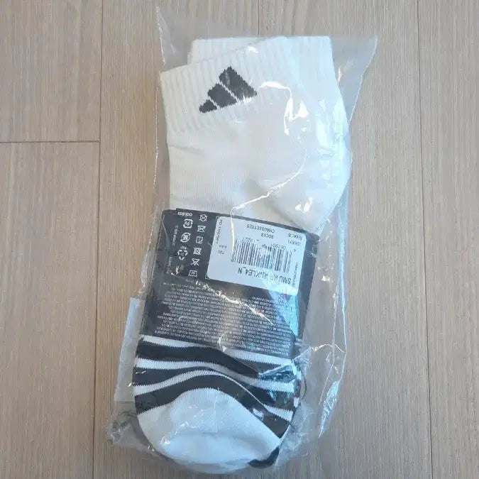 [BUNJANG] Adidas 3-Pair Crew Socks / 아디다스 양말