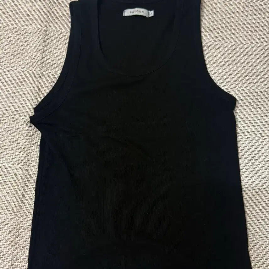 [BUNJANG] Muscle Fit Sleeveless Tank Top / 머슬핏 나시 슬리브리스