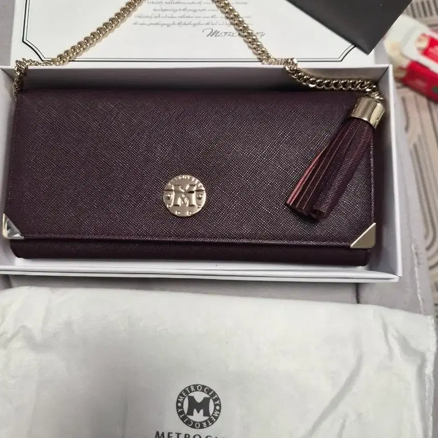 [BUNJANG] Metrociti Chain Wallet Burgundy / 메트로시티 체인 지갑 버건디색상