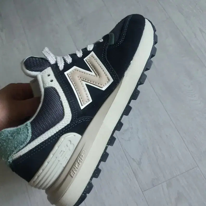 [BUNJANG] New Balance 574 Navy Sneakers (225) / 뉴발란스 574 네이비 스니커즈 225  새상품